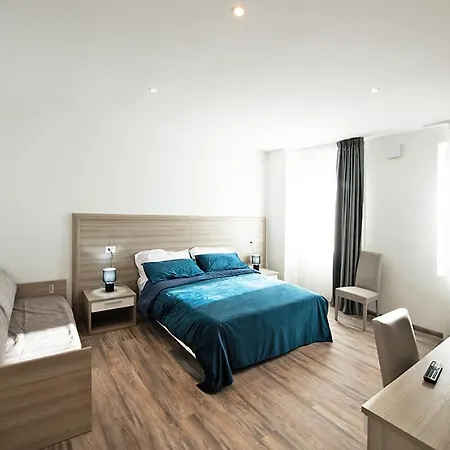 Luna & Отель типа 