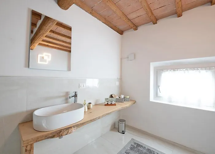 Luna & Couette-café 3*