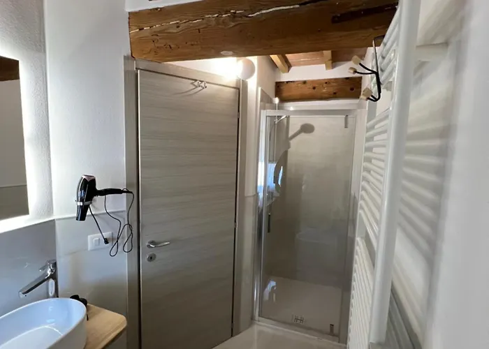 Luna & Nocleg ze śniadaniem 3*